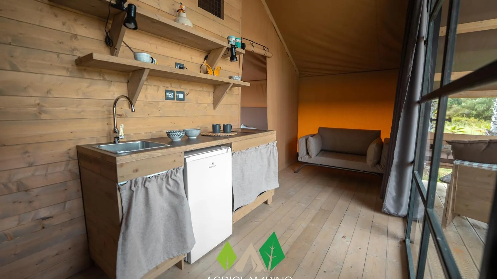 Tente de luxe Hotel Agriglamping Butterfly House Sardegna à Olmedo